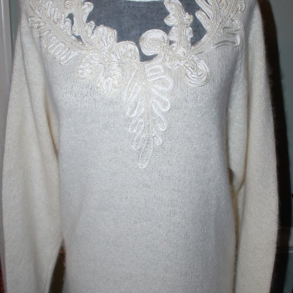 NWOT Angora and Lambswool Appliqued Sweater - Picture 1 of 4